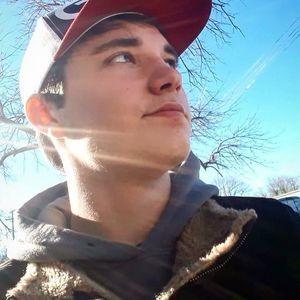 Meet your Posher, Evan